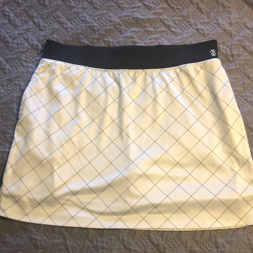 Izod golf skirt/skort